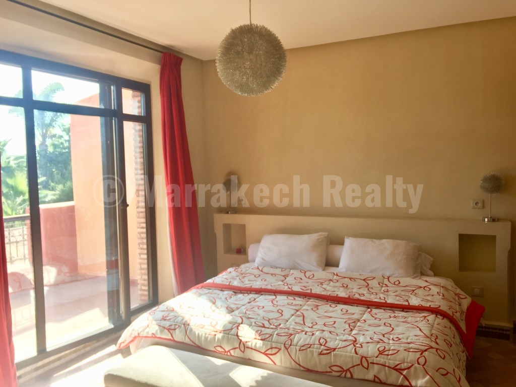 Jolie villa de 3 chambres à louer en longue durée dans une résidence golfique