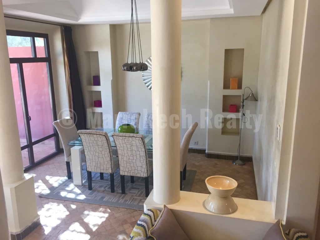 Jolie villa de 3 chambres à louer en longue durée dans une résidence golfique