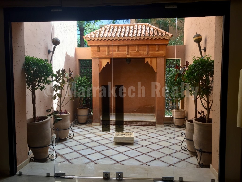 Luxury 4 bedroom villa for sale in an exclusive golf complex