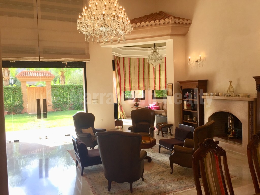 Luxury 4 bedroom villa for sale in an exclusive golf complex