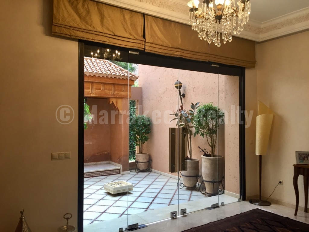 Luxury 4 bedroom villa for sale in an exclusive golf complex