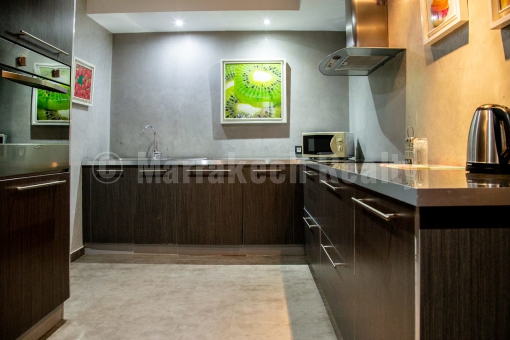 Attractive 2 bedroom apartment with terrace for rent in downtown Marrakech