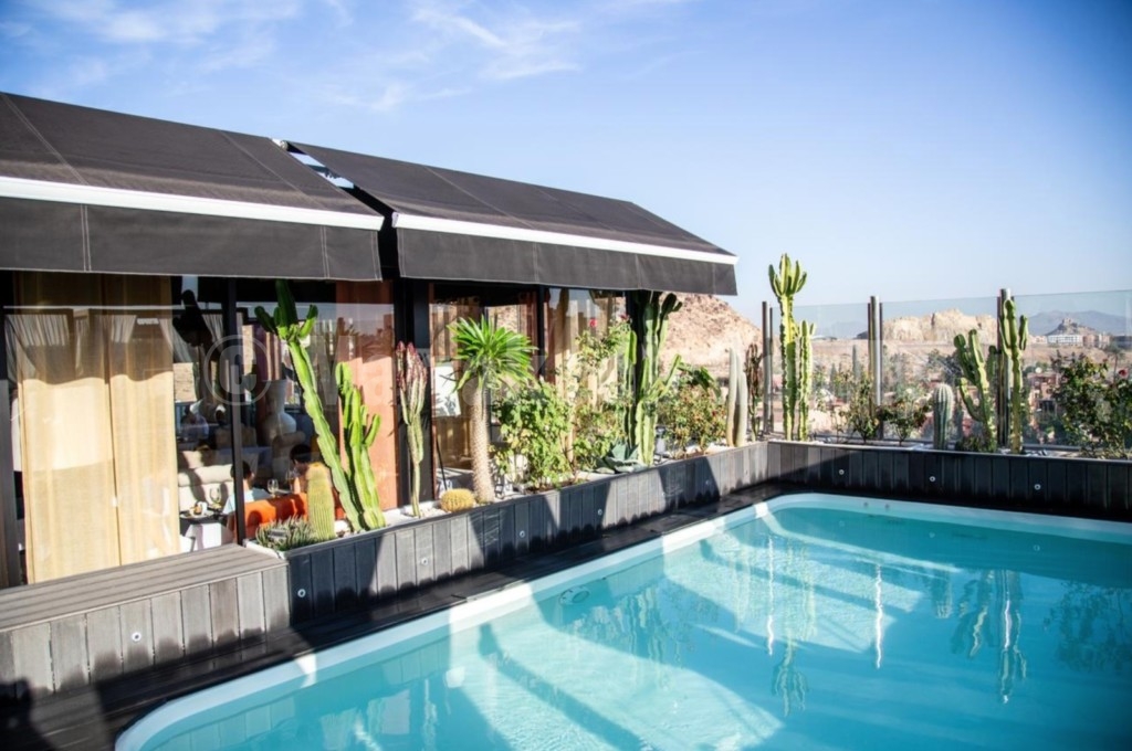 Attractive 2 bedroom apartment with terrace for rent in downtown Marrakech