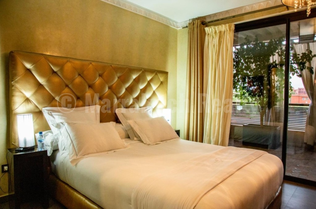 Large 1 bedroom apartment with terrace for rent in downtown Marrakech