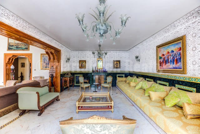 Imposante villa sur un hectare à vendre à proximité de Marrakech