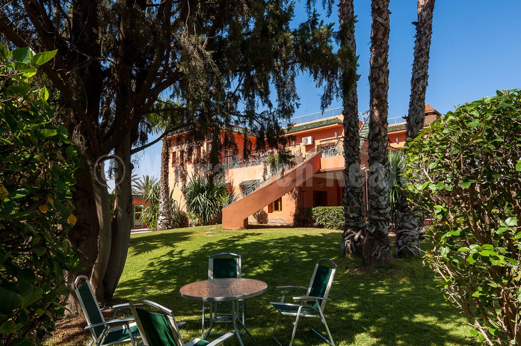 Luxury 15 room Boutique-Villa in the Palmeraie seeks new owners