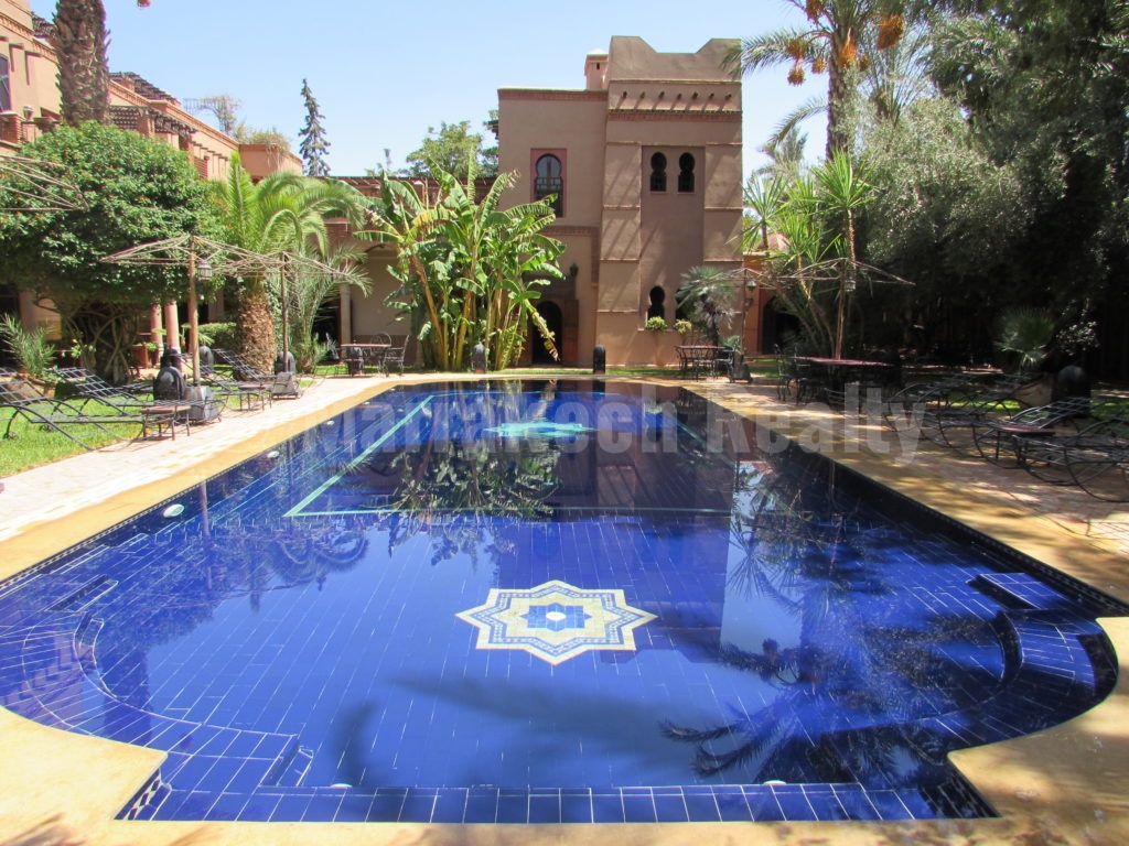 Elegant Moroccan style 10 suite Hotel for sale in Marrakech