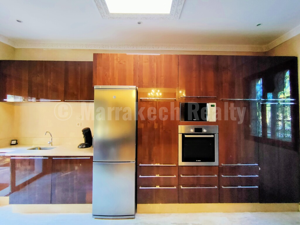 Villa meublé de 5 chambres à louer dans un petit domaine sécurisé