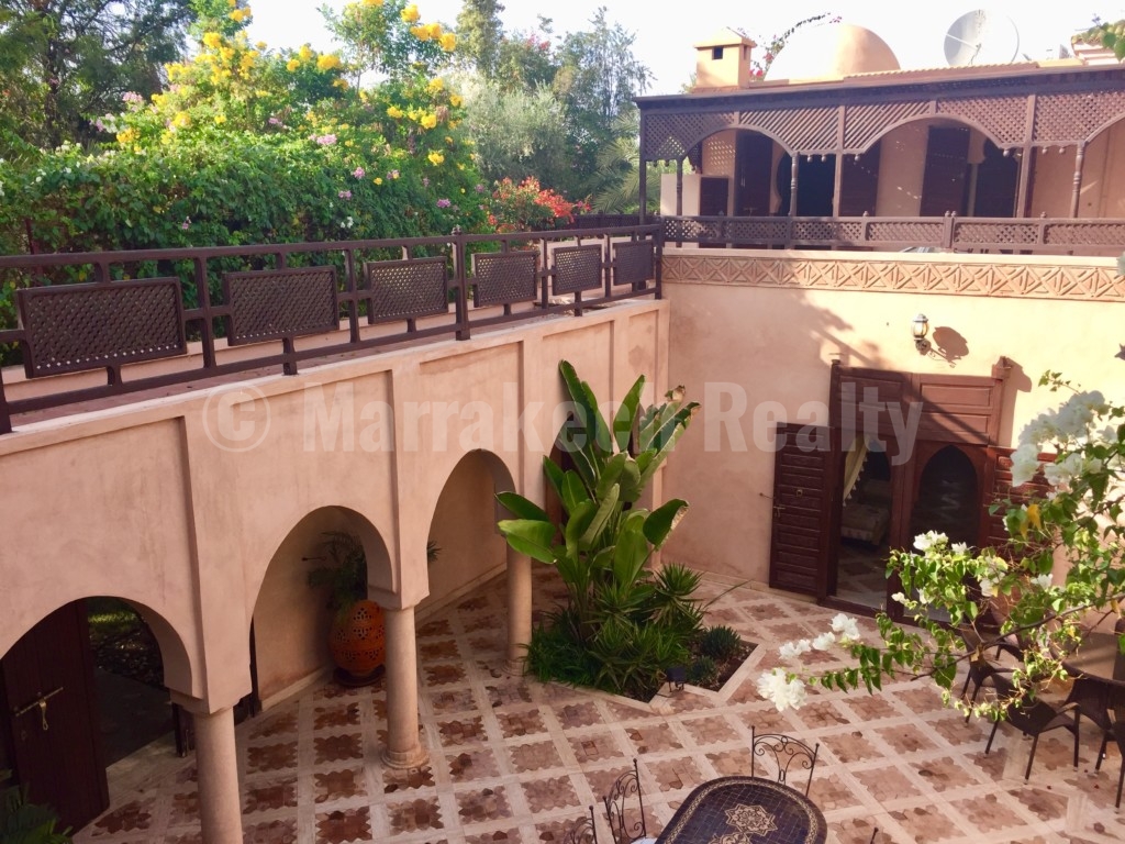 Villa meublé de 5 chambres à louer dans un petit domaine sécurisé