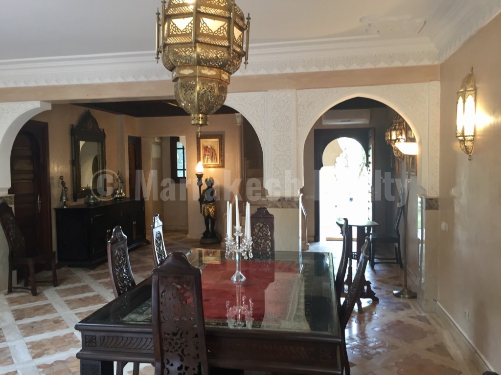 Villa meublé de 5 chambres à louer dans un petit domaine sécurisé