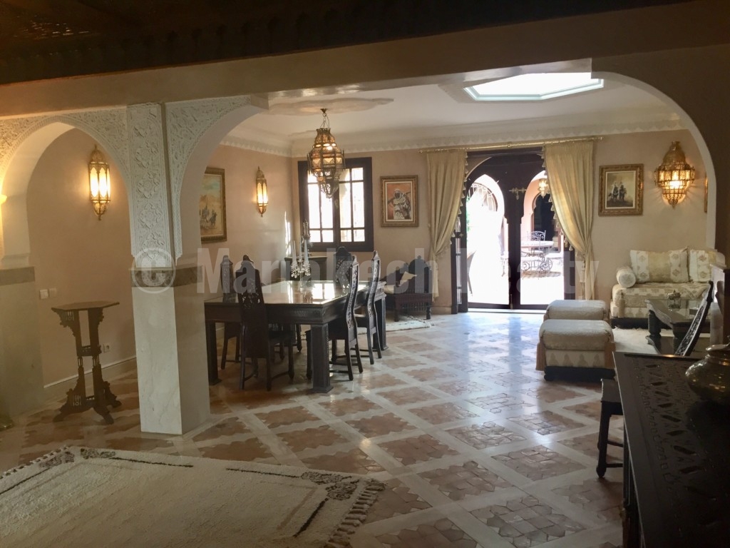 Villa meublé de 5 chambres à louer dans un petit domaine sécurisé