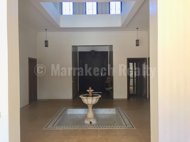 Villa contemporaine à louer en longue durée proche golf et centre ville de Marrakech