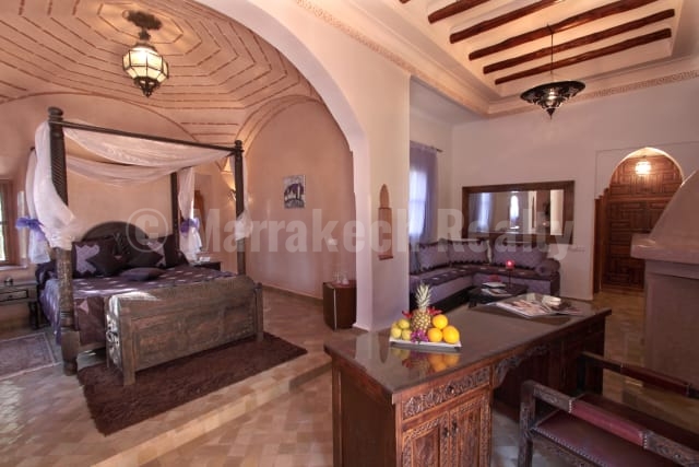Elegant Moroccan style 10 suite Hotel for sale in Marrakech