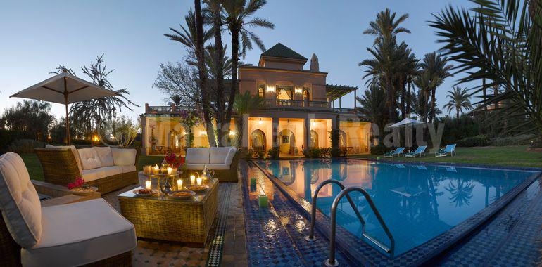 Standout traditionnal 4 bedroom villa for rent long and short term in the Palmeraie area