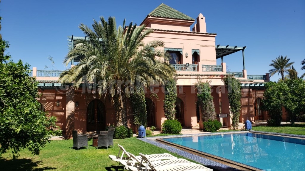 Standout traditionnal 4 bedroom villa for rent long and short term in the Palmeraie area
