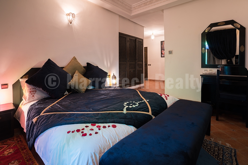 Belle Villa d’Hôtes de 12 chambres avec excellent emplacement