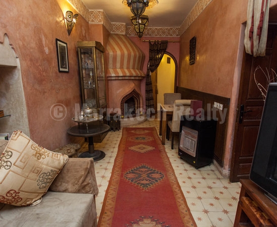 Belle opportunité pour cette Maison d’Hôtes de 11 chambres avec accès devant la porte