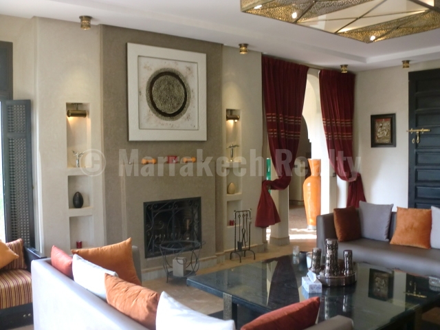 Long term rental: this standout villa in a golf domain