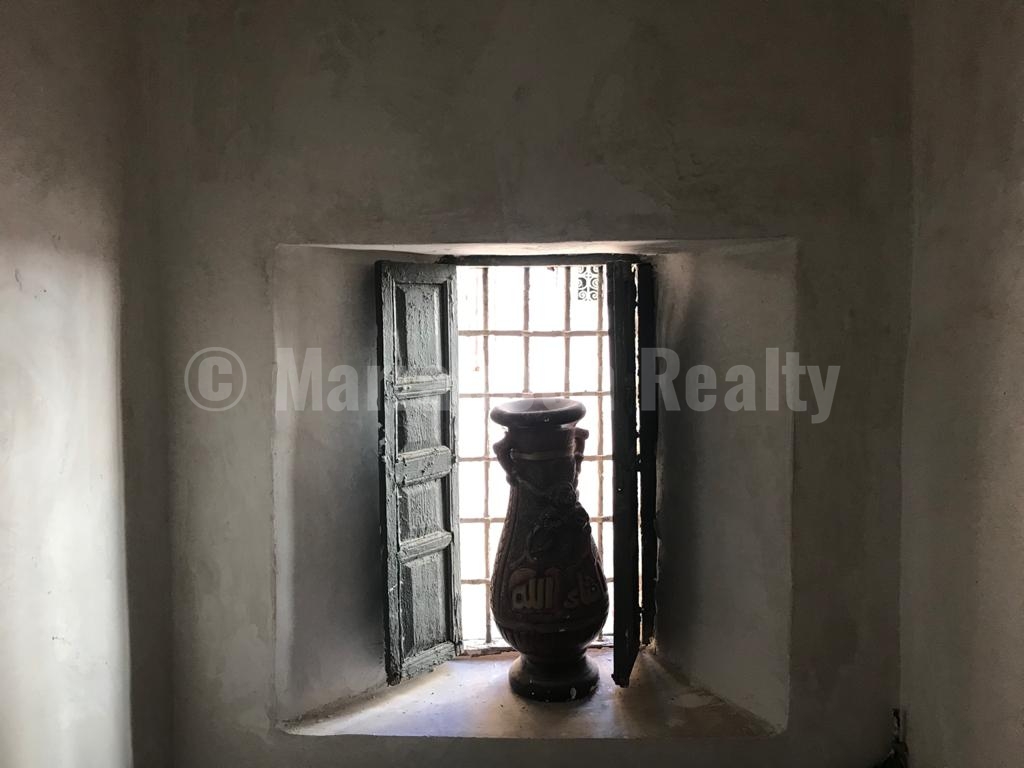 Ancient Riad to renovate with prime location : great potential