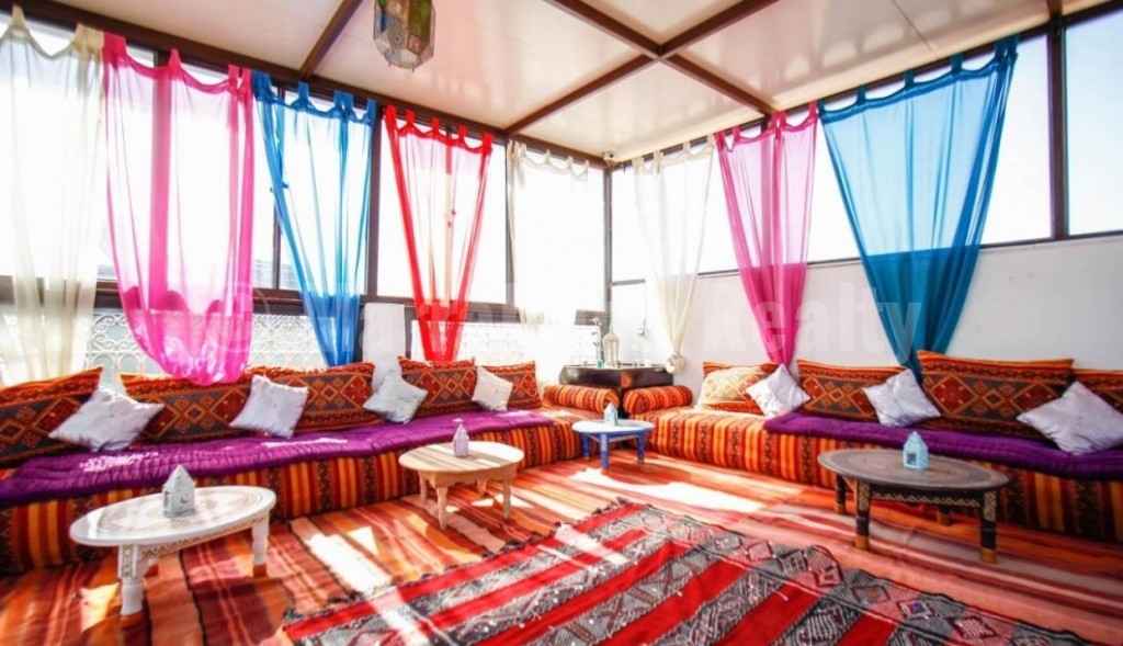 Large 26 bedroom Guest-House Riad seeks new owner