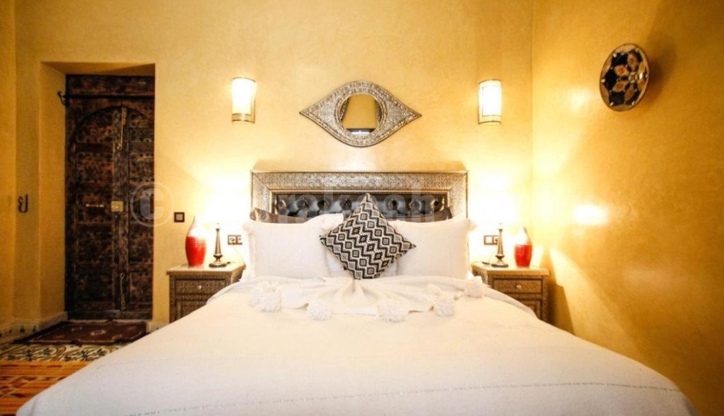 Large 26 bedroom Guest-House Riad seeks new owner