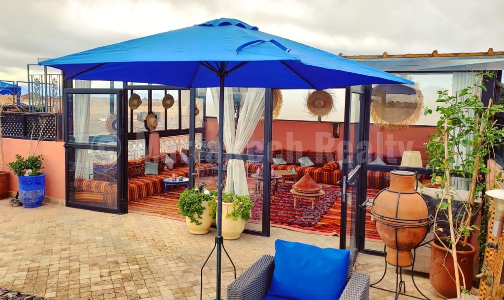 Large 26 bedroom Guest-House Riad seeks new owner