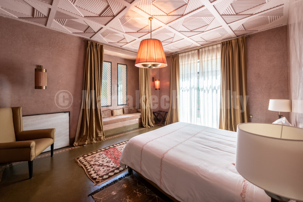 Luxury 5 bedroom villa on the a prestigious golf course