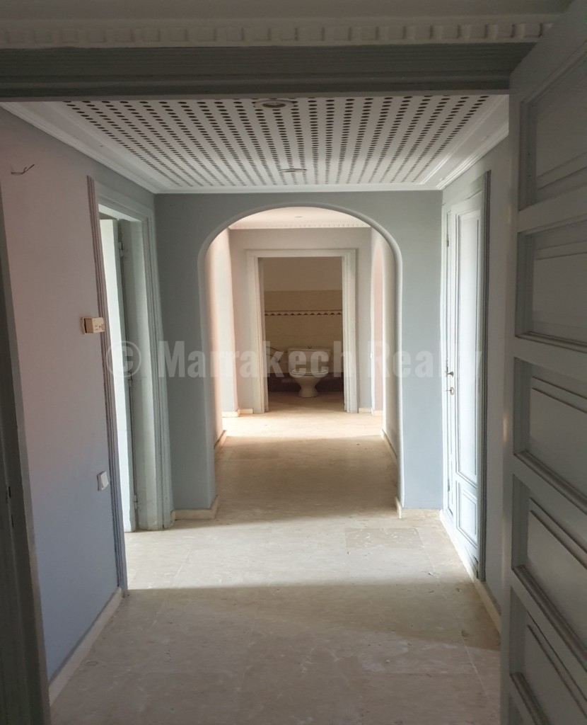 Beautiful two bedroom apartment in Hivernage.