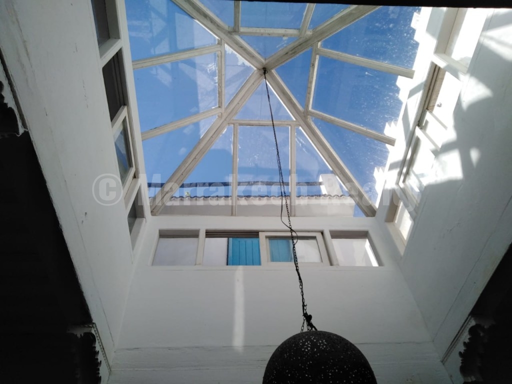 Sweet 6 bedroom Guest-House Riad in the Medina: just up for sale