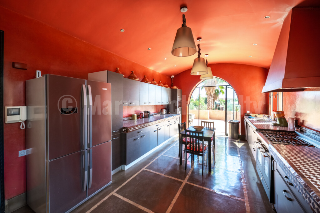 Luxury 5 bedroom villa on the a prestigious golf course