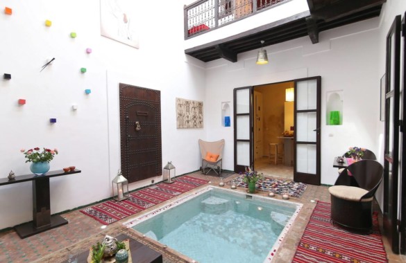 Charming renovated 2 bedroom Riad with prime location
