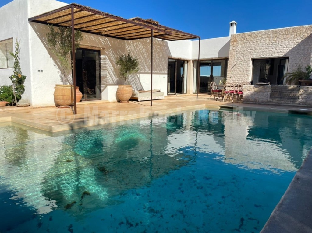 Lovely modern 2 bedroom house for sale 8 km from Essaouira