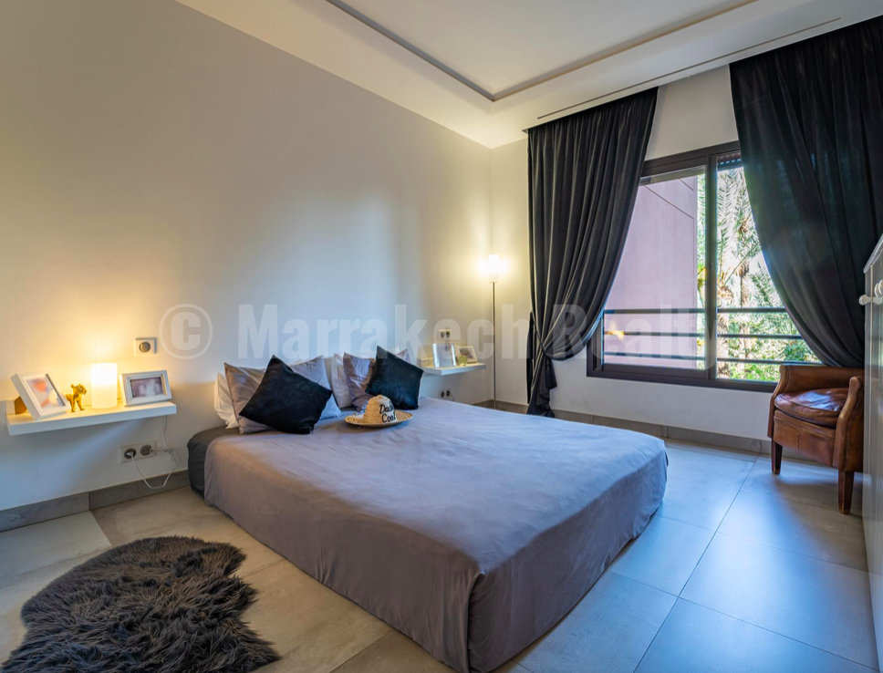 Unique contemporary 2 bedroom apartment with awesome views