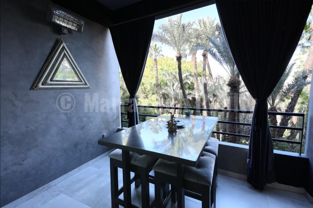 Unique contemporary 2 bedroom apartment with awesome views