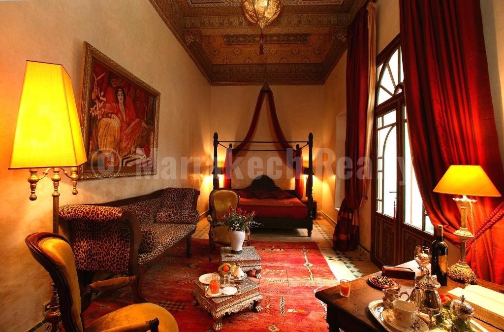 Superb 9 bedroom Boutique-Riad with direct car access