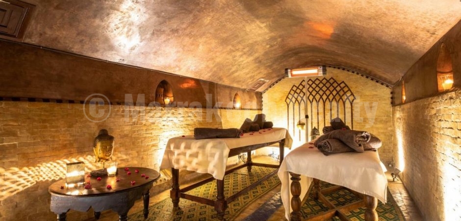 Superb 9 bedroom Boutique-Riad with direct car access