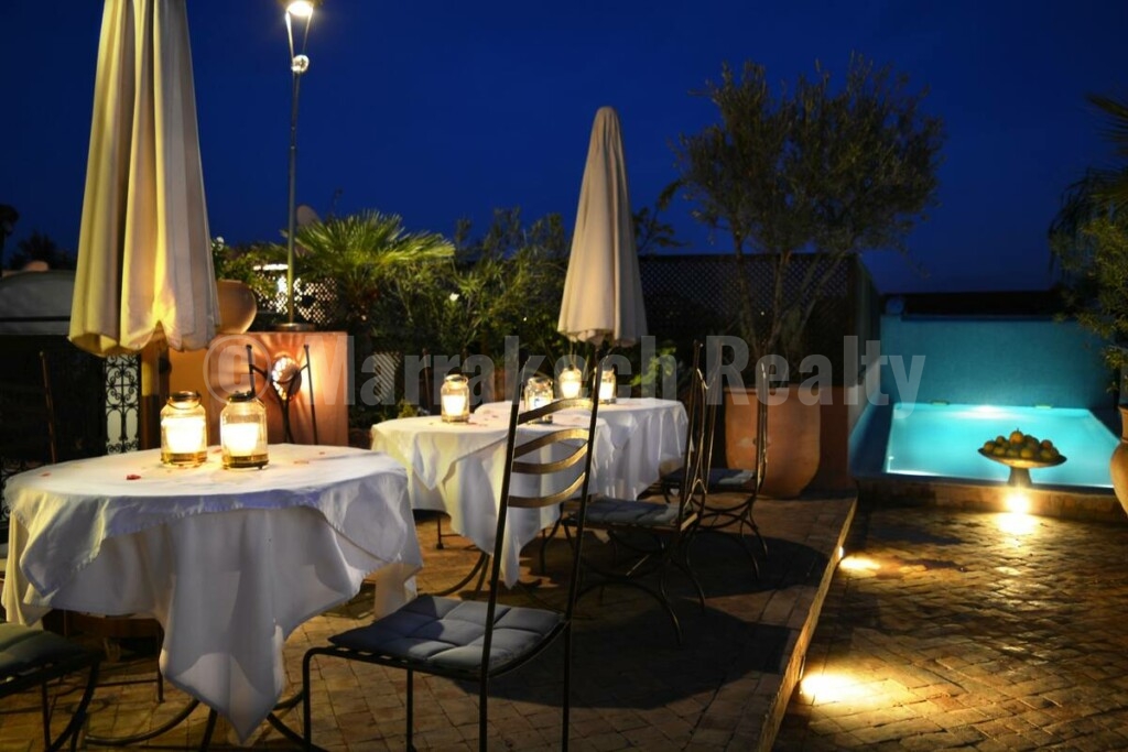 Superb 9 bedroom Boutique-Riad with direct car access