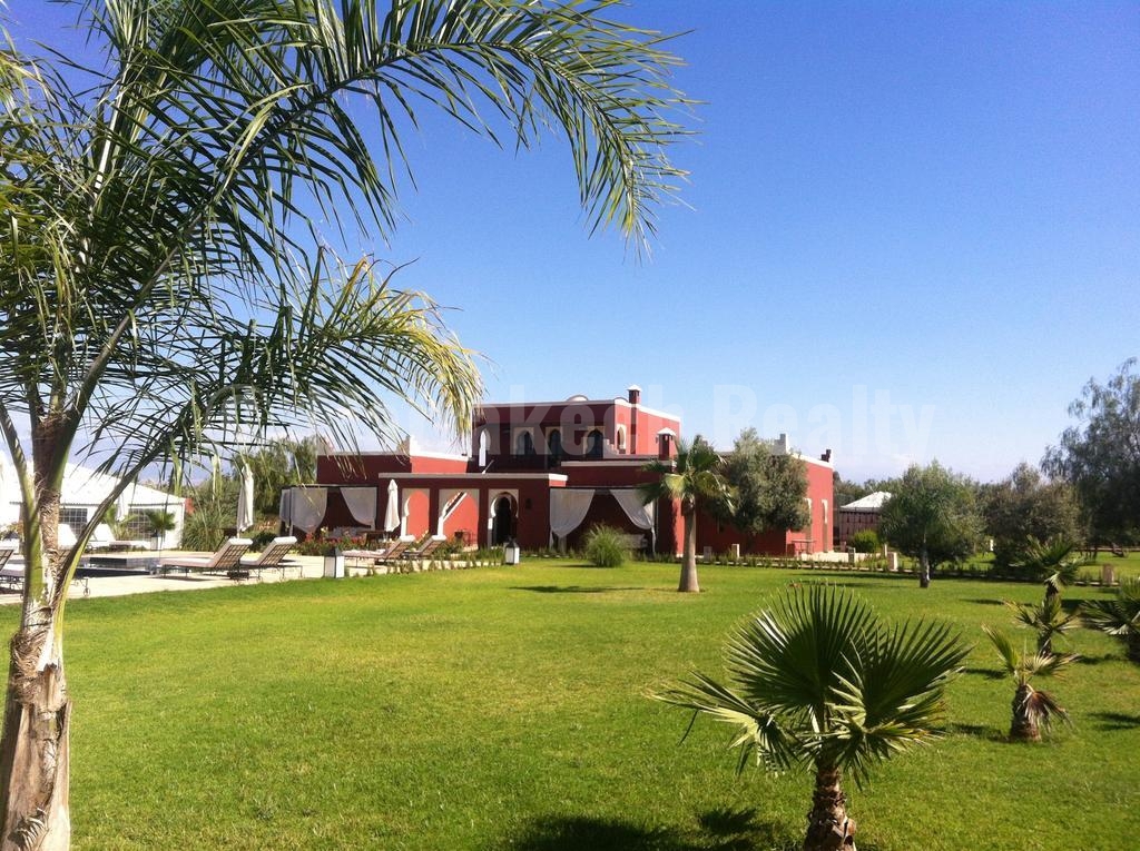 13 bedroom Guest-House for sale close to Marrakech