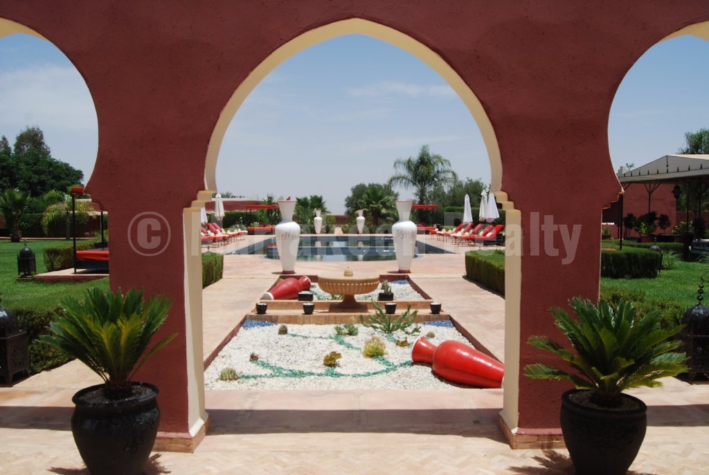 13 bedroom Guest-House for sale close to Marrakech