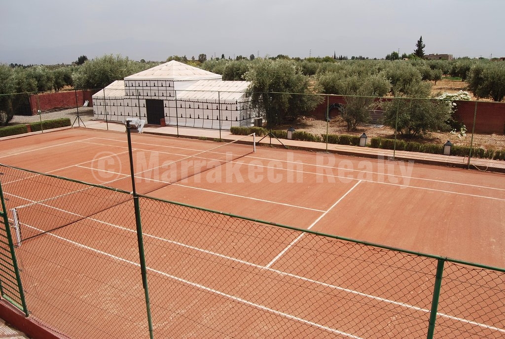 13 bedroom Guest-House for sale close to Marrakech