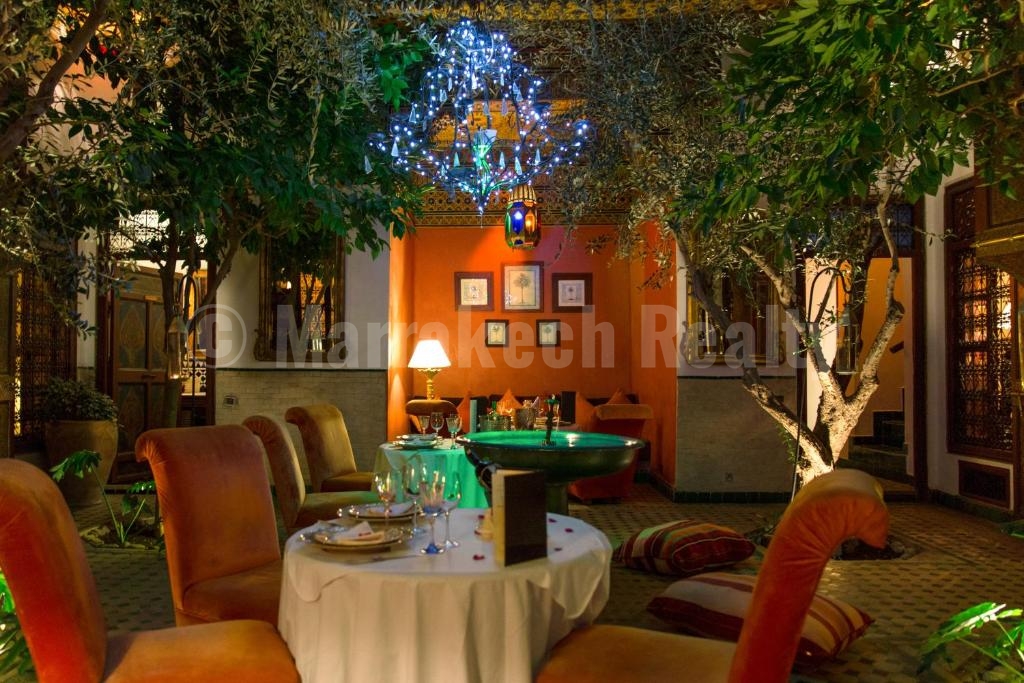 Superb 9 bedroom Boutique-Riad with direct car access