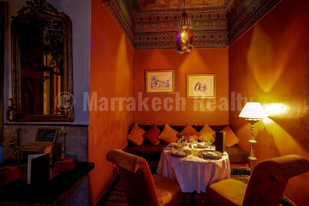 Superb 9 bedroom Boutique-Riad with direct car access
