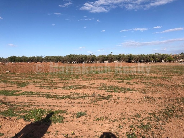 Large titled plot close to the Marrakech major golf courses
