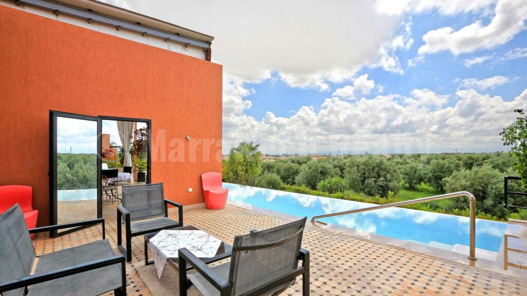 Belle villa de 5 chambres avec superbe vue dans un domaine golfique