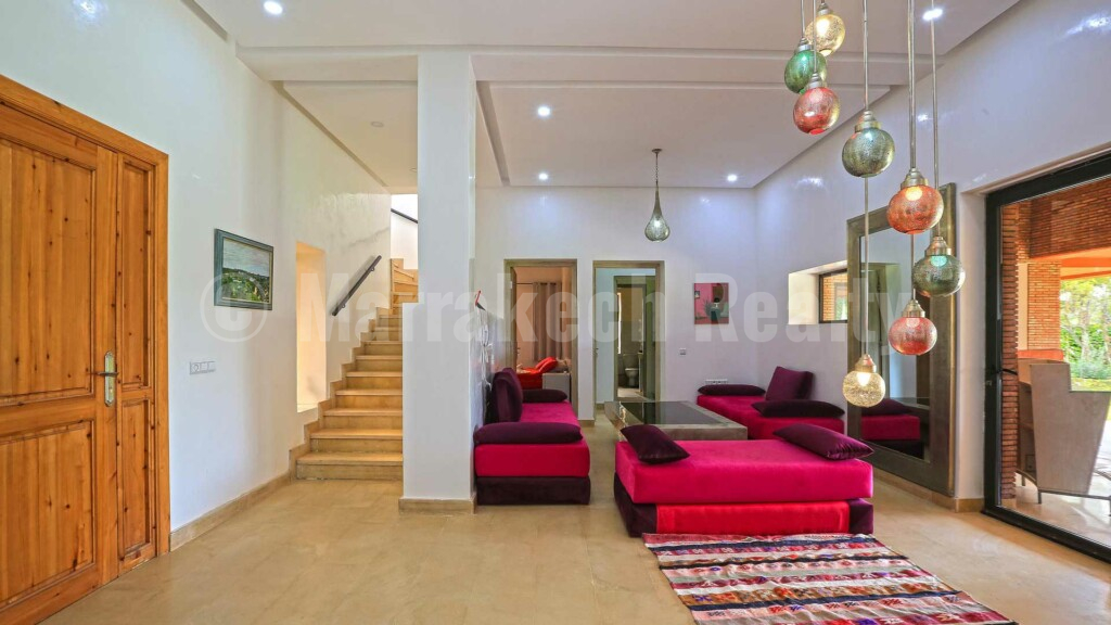 Belle villa de 5 chambres avec superbe vue dans un domaine golfique