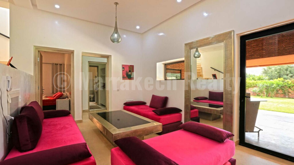 Belle villa de 5 chambres avec superbe vue dans un domaine golfique