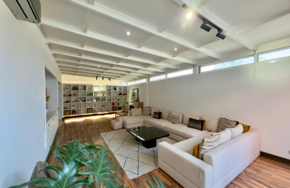 Beautiful 3 bedroom apartment with large terrace