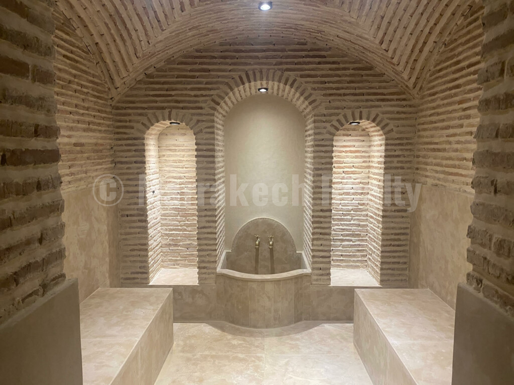 Standout 4 bedroom villa for rent in a gated community with golf course