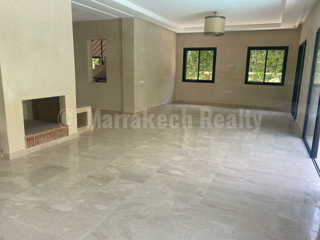 Standout 4 bedroom villa for rent in a gated community with golf course