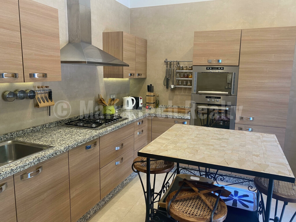 Standout 3 bedroom villa for rent in a gated community